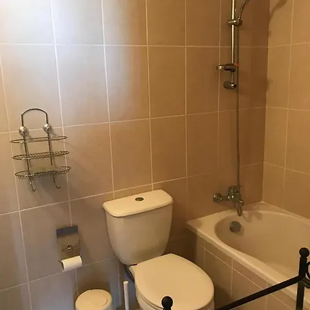 Gioula Holiday Apartment